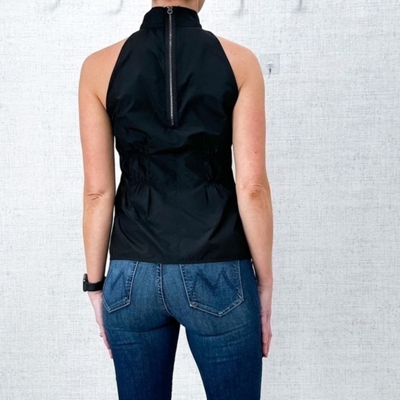 Vince Ruffled Front Top - Picture 3 of 8